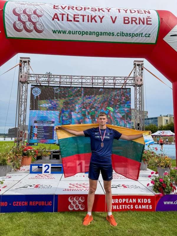 Klaipėdietis Vilius Navickas Europos vaikų žaidynėse iškovojo bronzos medalį
